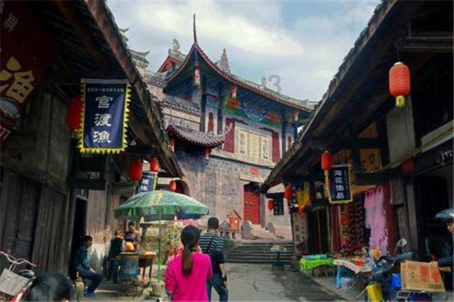 山东大姐卖炉包37年,儿子考上研究生,她说开心就是生活
